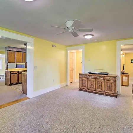 Charming Stanley Home With Yard, 7 Mi To Seneca Lake Geneva Exterior photo