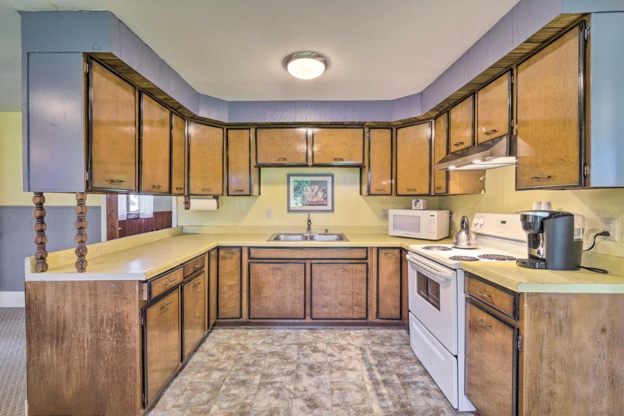 Charming Stanley With Yard, 7 Mi To Seneca Geneva